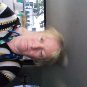 Meet your Posher, Debra